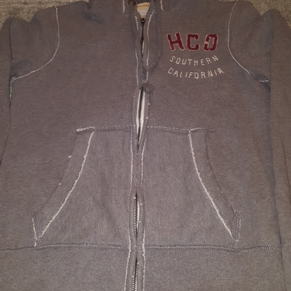 HOLLISTER CALIFORNIA SWEATER - Picture 2 of 5